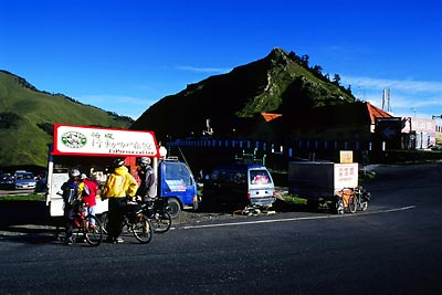 Riding in Taroko Gorge - Photo by Dennis Flood